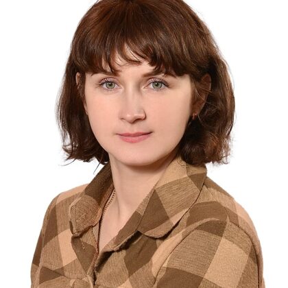 Мельнікова Марина Миколаївна, заступник директора з НВР,  вчитель англійської мови